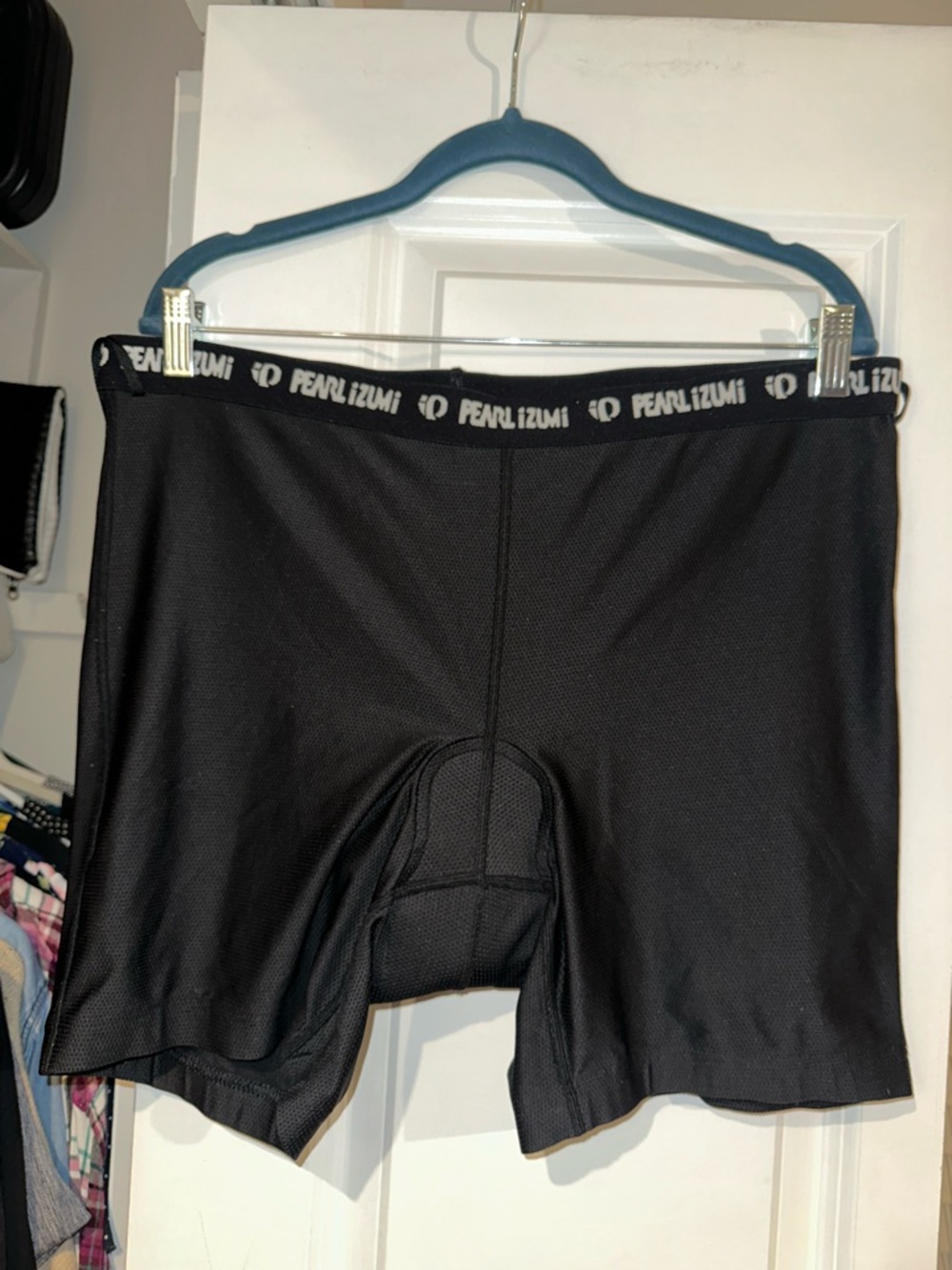 Pearl Izumi Black Padded Cycling Shorts for Women